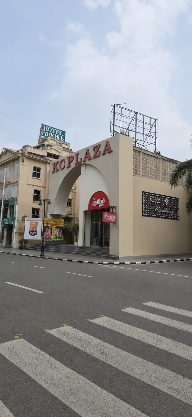 KC Plaza, opposite Shah Multispeciality Clinic
